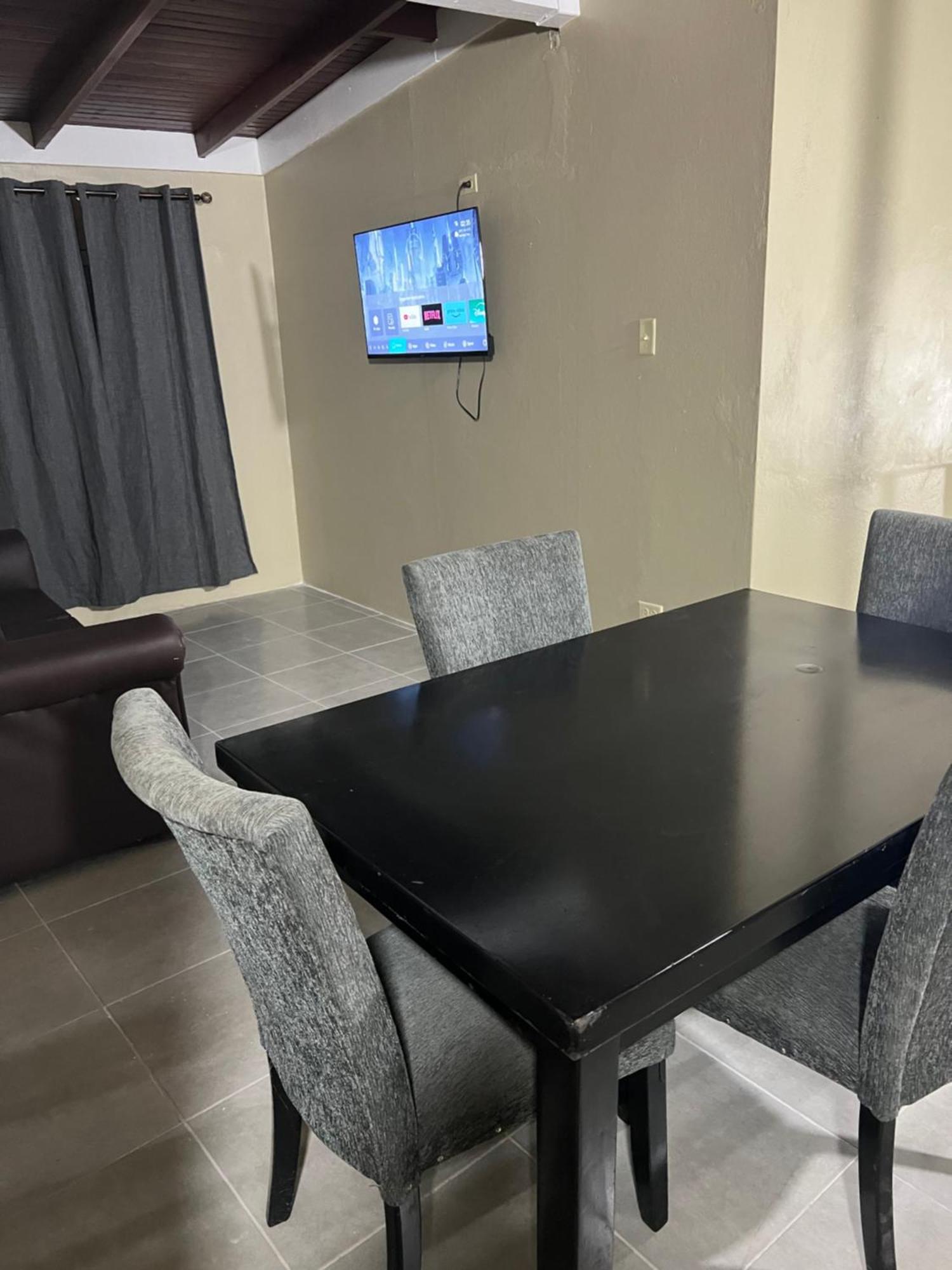 Cozy Apartment Kingston Ngoại thất bức ảnh