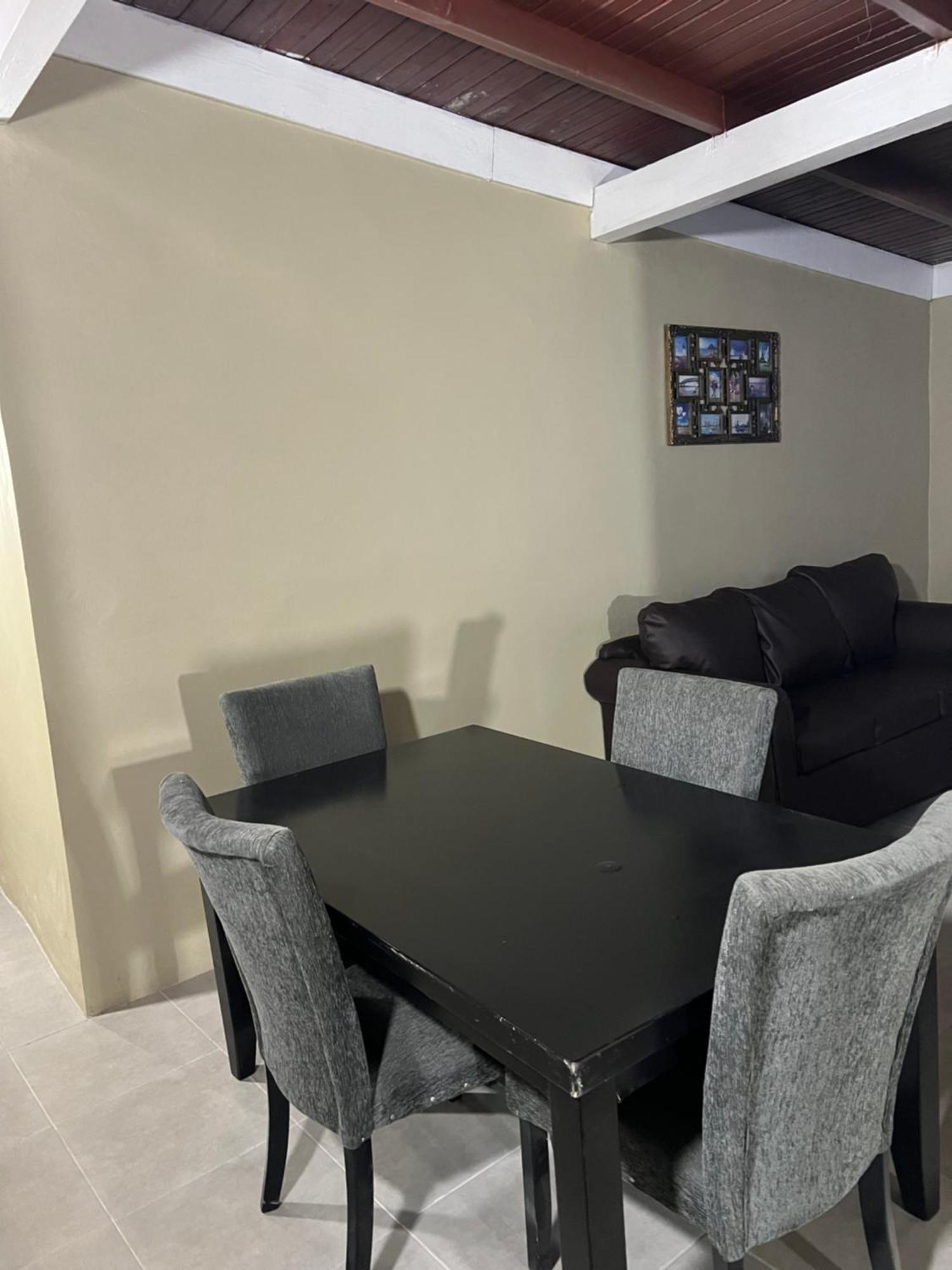 Cozy Apartment Kingston Ngoại thất bức ảnh